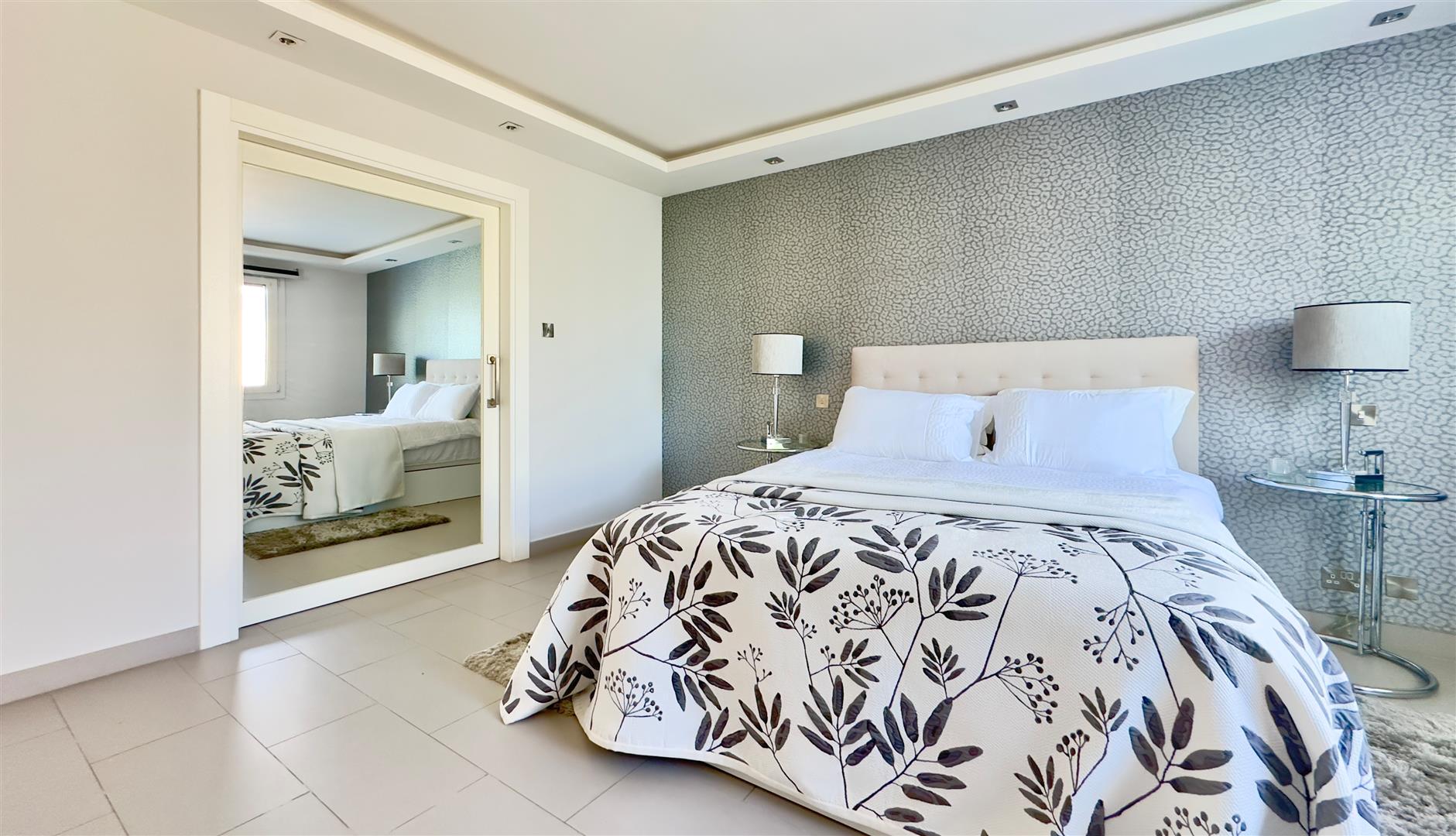 Image of Apartment - 3 Bedrooms - 2 Bathrooms for Rental in South District-Gibraltar, Image 12